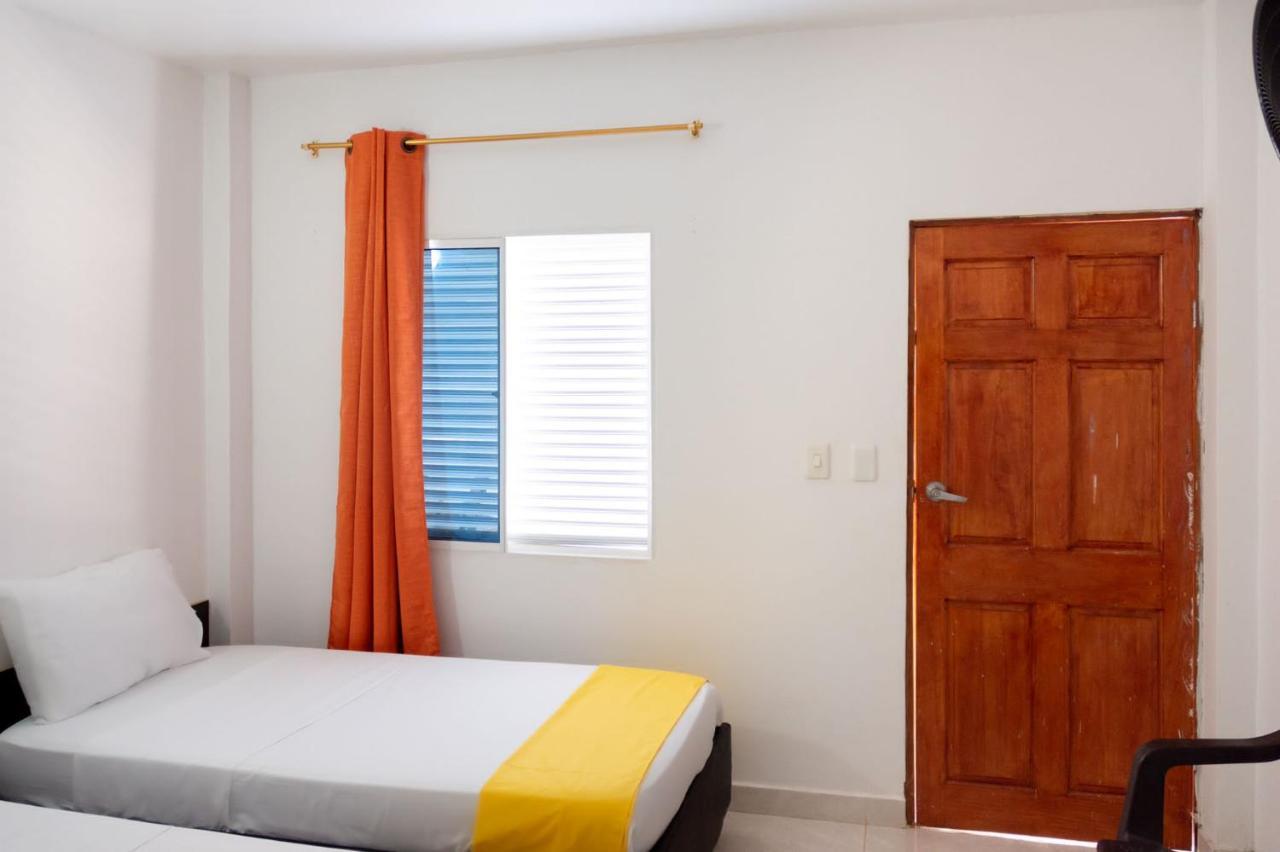 White Taganga Hotel Luaran gambar