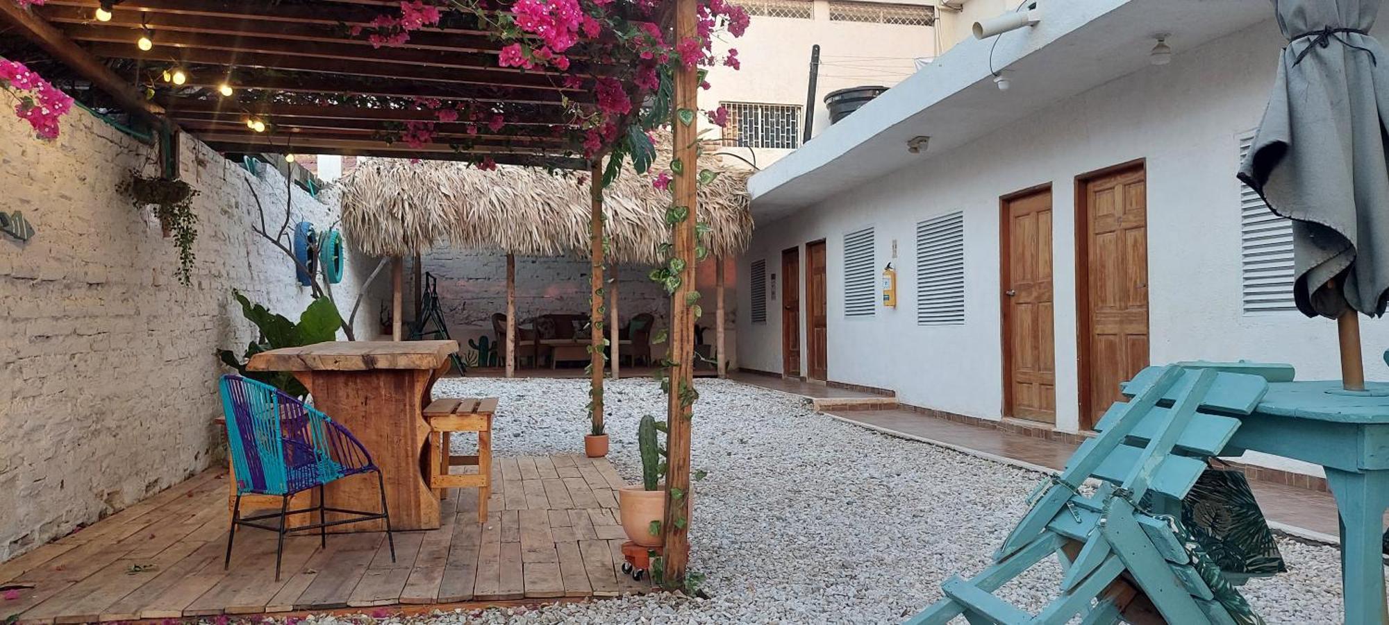 White Taganga Hotel Luaran gambar