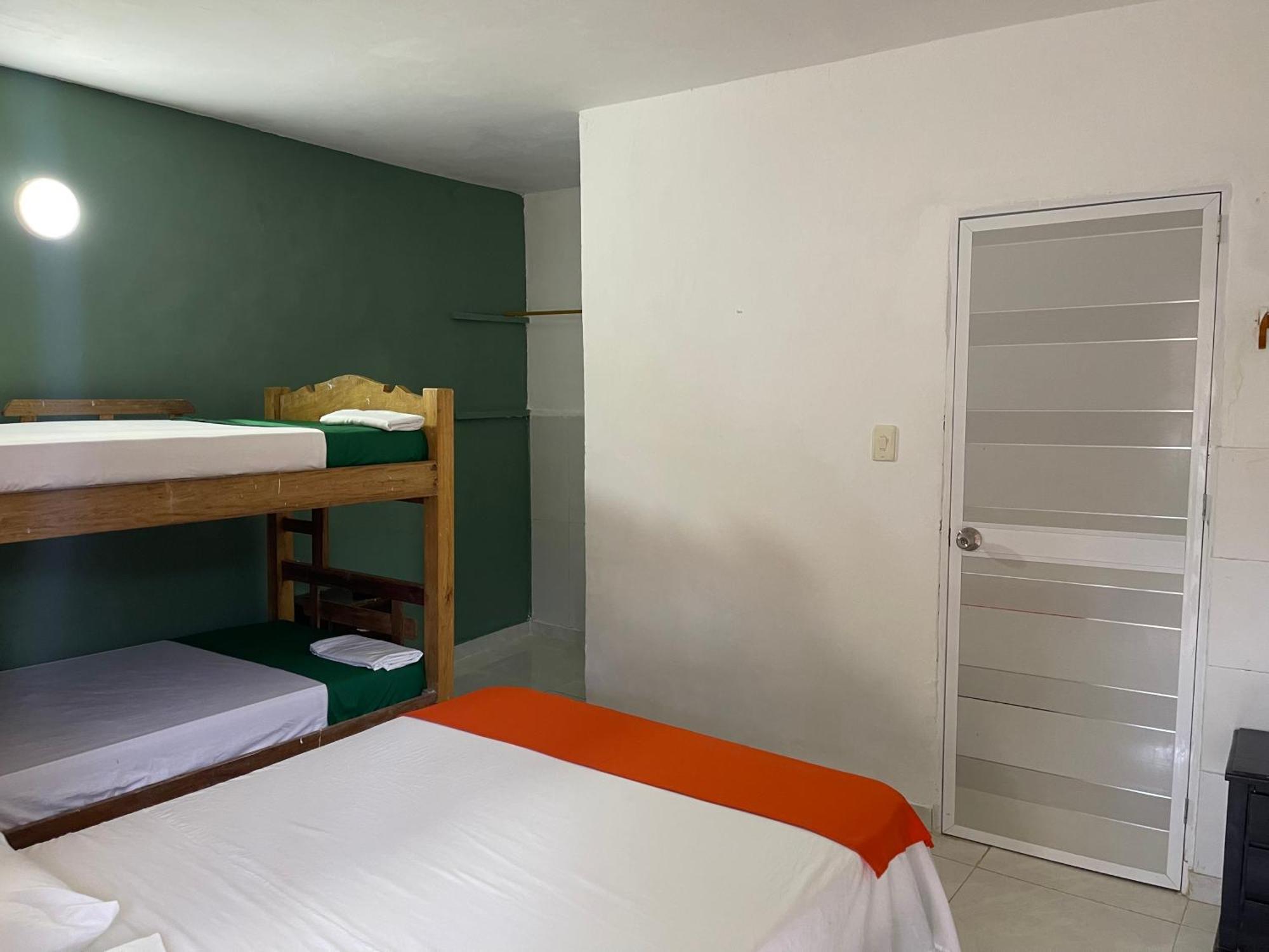White Taganga Hotel Luaran gambar