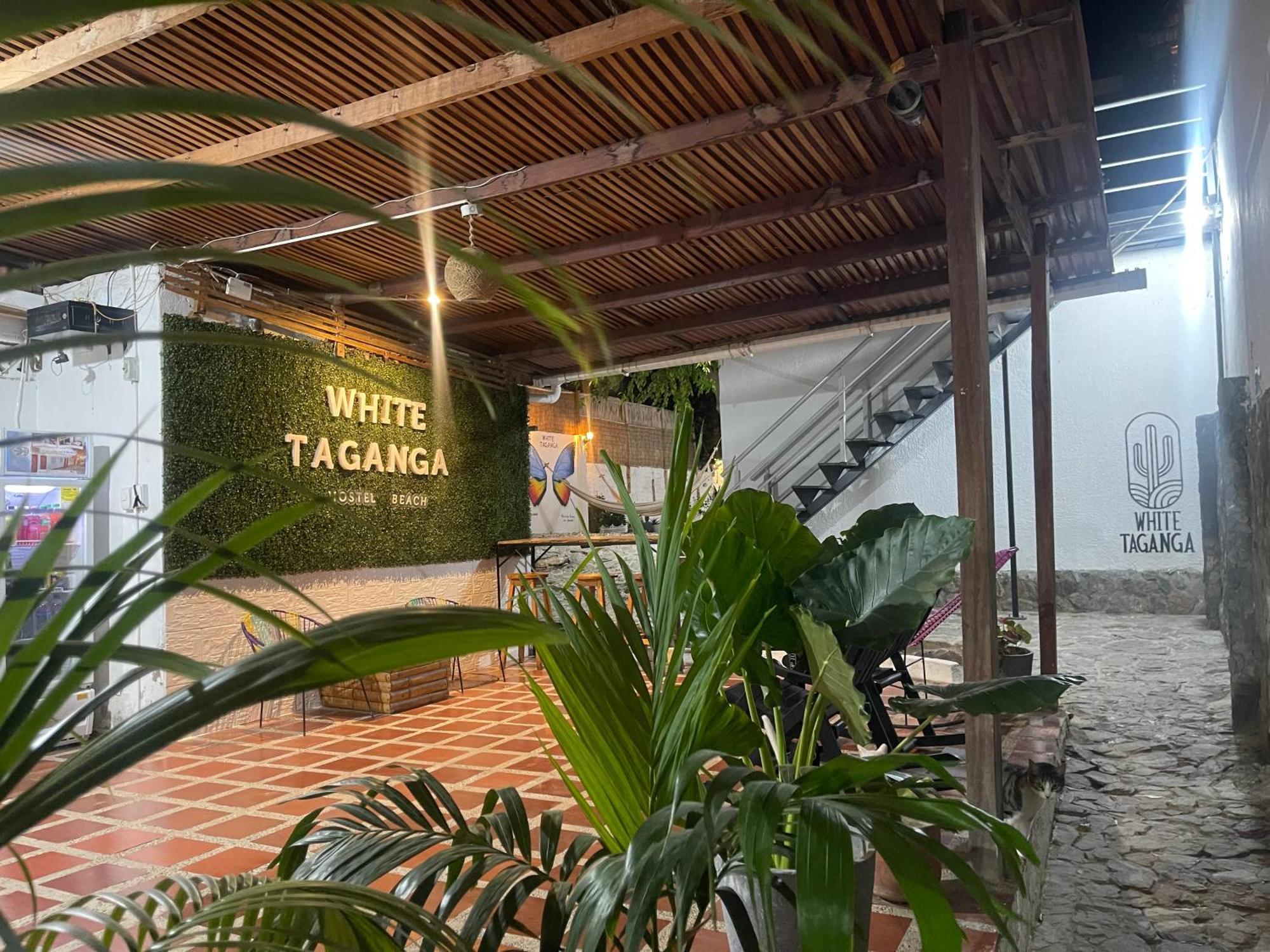 White Taganga Hotel Luaran gambar