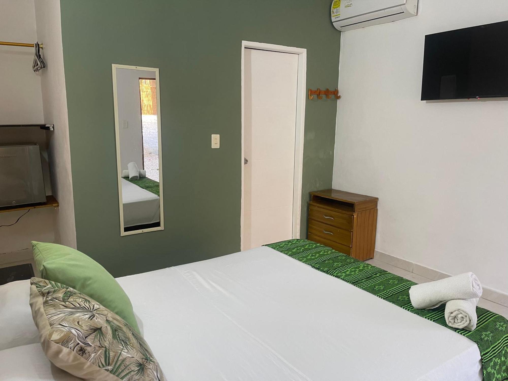White Taganga Hotel Luaran gambar